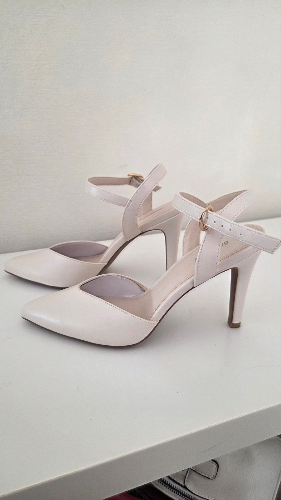 nieuwe hoge witte pumps., Ophalen, Nieuw, Wit