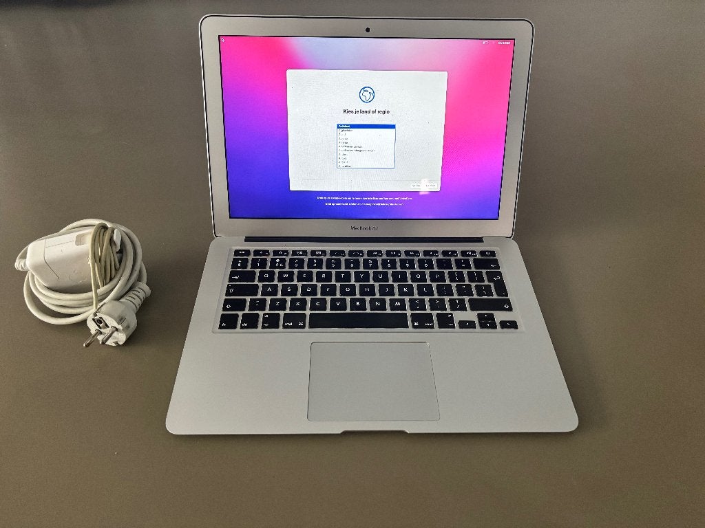 Goed werkende MacBook Air - Serieuze biedingen gevraagd, Computers en Software, Gebruikt, Qwerty, 8 GB, 13 inch