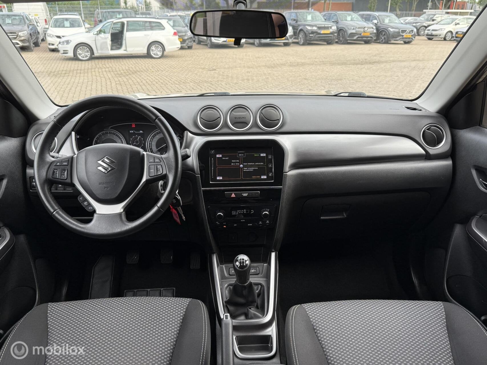 Suzuki Vitara 1.0 Boosterjet Stijl TREKHAAK | NIEUWSTAAT, Voorwielaandrijving, Automatische klimaatregeling, Gebruikt, Euro 6