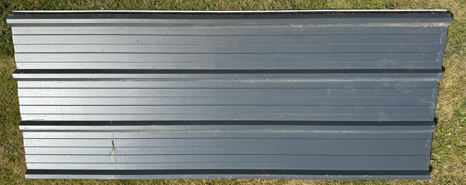Geïsoleerde dakplaat, grijs/wit, 265x108 cm, beschadigd, Doe-het-zelf en Verbouw, Deuren en Horren, Ophalen
