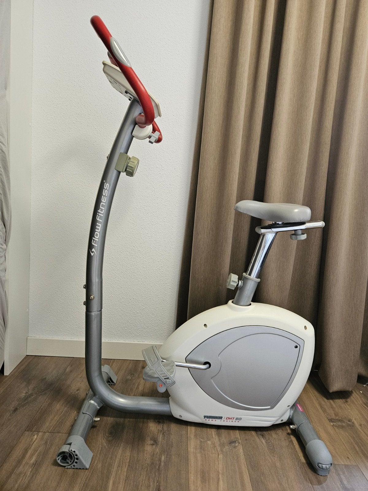 Flow Fitness Turner DHT 50 Hometrainer, Ophalen, Gebruikt, Metaal, Benen