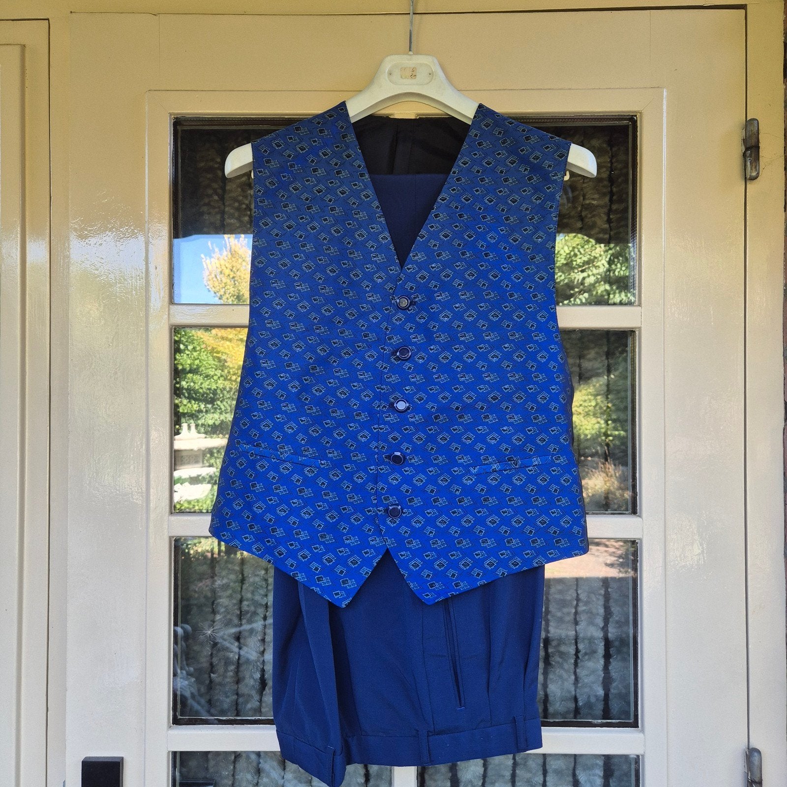 Mooi blauw heren gilet met patroon, inclusief broek, maat 52, Maat 52/54 (L), Onbekend, Blauw, Ophalen of Verzenden