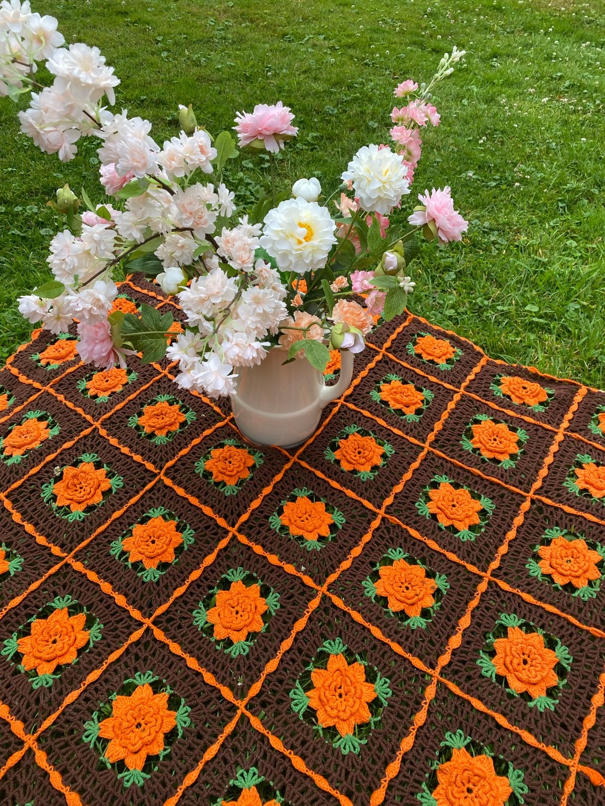 Vintage Gehaakte Deken /Sprei uit Oma’s tijd 200 /200 cm, Ophalen, 100 tot 150 cm, Bruin, Vierkant