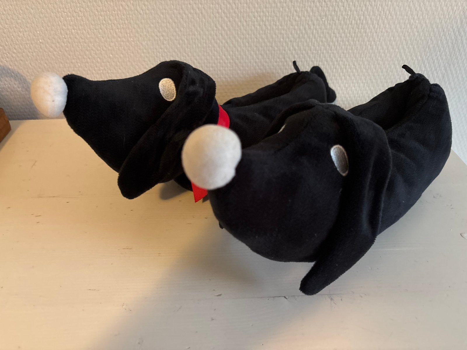 Leuke Takkie kindersloffen - Zwart met rode strik, Ophalen of Verzenden, Gebruikt, Jongen of Meisje, Overige typen