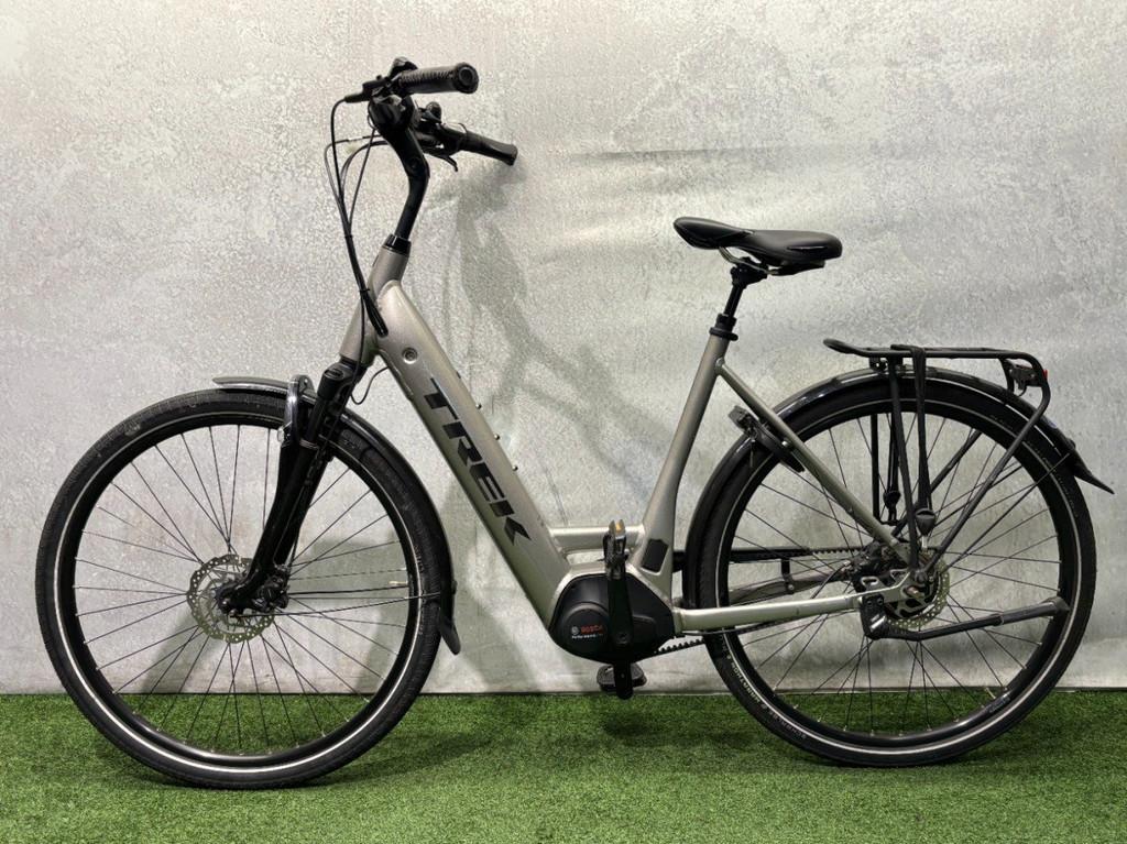 Trek District + 9 (500Wh) Dames Zilver 55cm 2022, Fietsen en Brommers, Elektrische fietsen, Overige merken, Gebruikt, -, - 0
-, NL