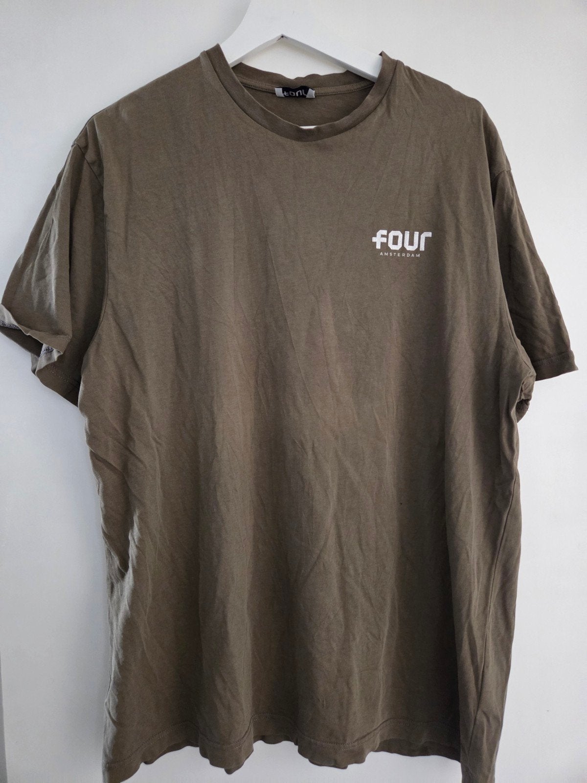 FOUR Amsterdam T-shirt - Maat S, Kleding | Heren, T-shirts, Bruin, Ophalen of Verzenden, FOUR Amsterdam, Gedragen
