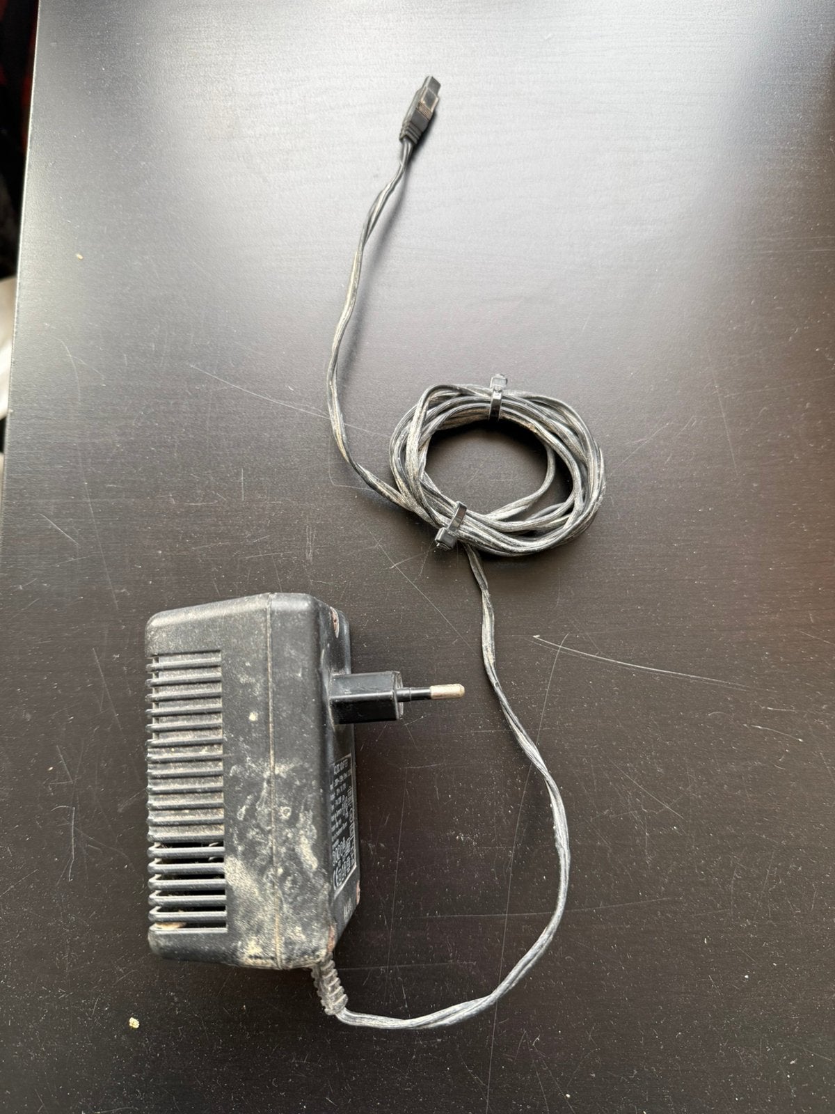 Unikon goed werkende adapter., Dieren en Toebehoren, Mannelijk, Postduif