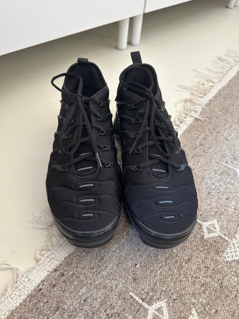 Nike Vapormax Plus Triple Black Sneakers, Zwart, Nieuw, Ophalen of Verzenden, Sneakers of Gympen