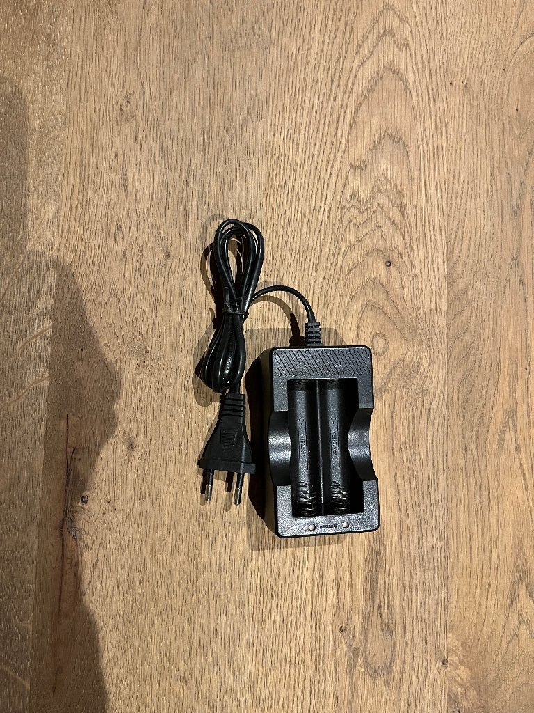 AC Lithium Batterij Lader voor 2x18650, Audio, Tv en Foto, Accu's en Batterijen, Ophalen of Verzenden, Nieuw, Oplaadbaar