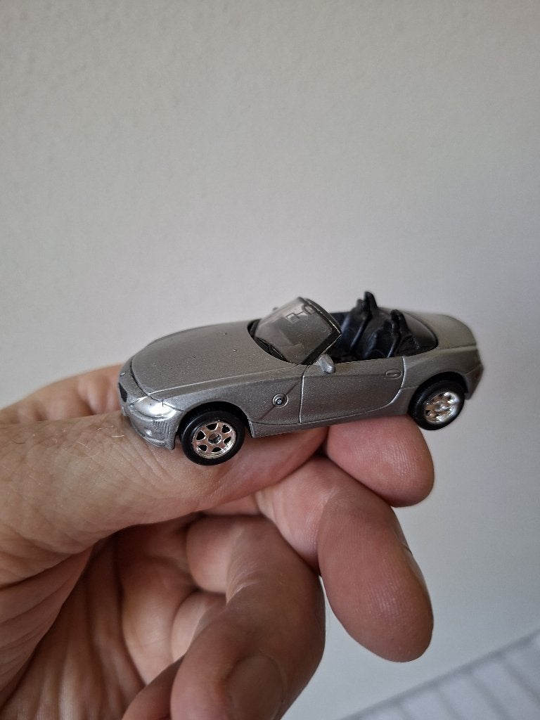 BMW Z4 E85 Roadster 2008 1:64 Welly 52242 Modelauto, Ophalen of Verzenden, Zo goed als nieuw, Auto