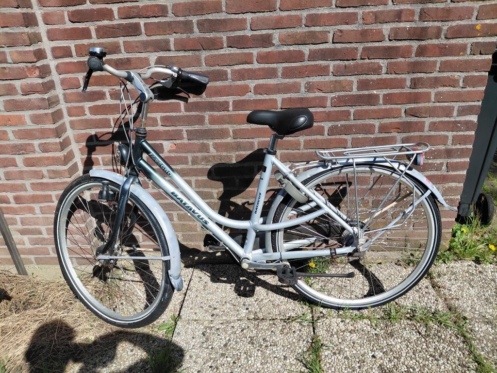 Batavus Damesfiets 28 inch, Fietsen en Brommers, Fietsen | Dames | Damesfietsen, Versnellingen, Batavus, Ophalen of Verzenden