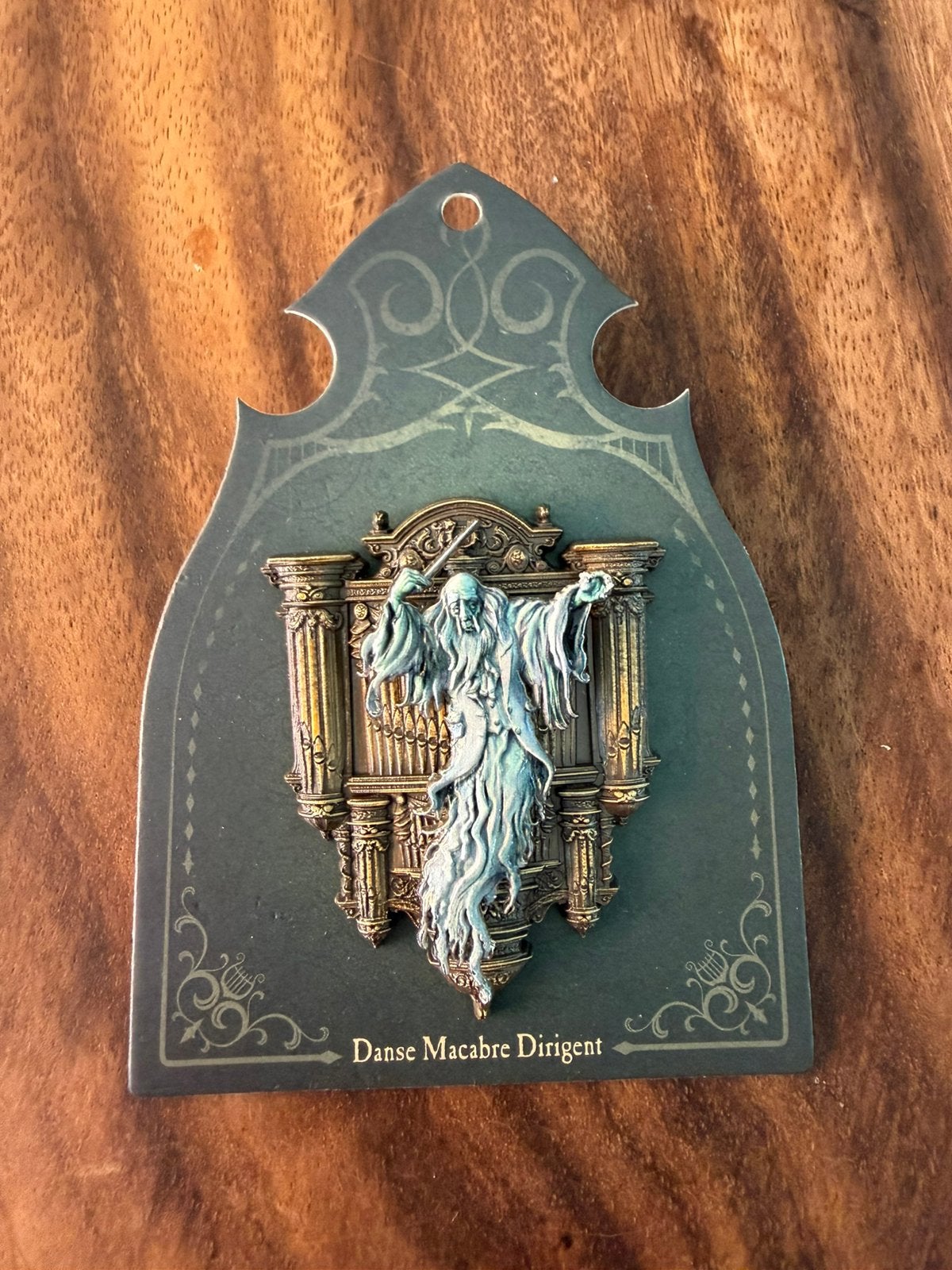 Efteling pin Dance macabere de Dirigent op kaartje, Ophalen of Verzenden, Zo goed als nieuw, Button of Speldje