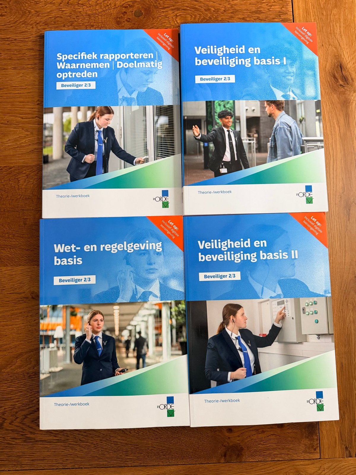 inORDE Beveiliger 2/3 Theorie-/werkboeken (4 delen), Ophalen, Zo goed als nieuw, MBO