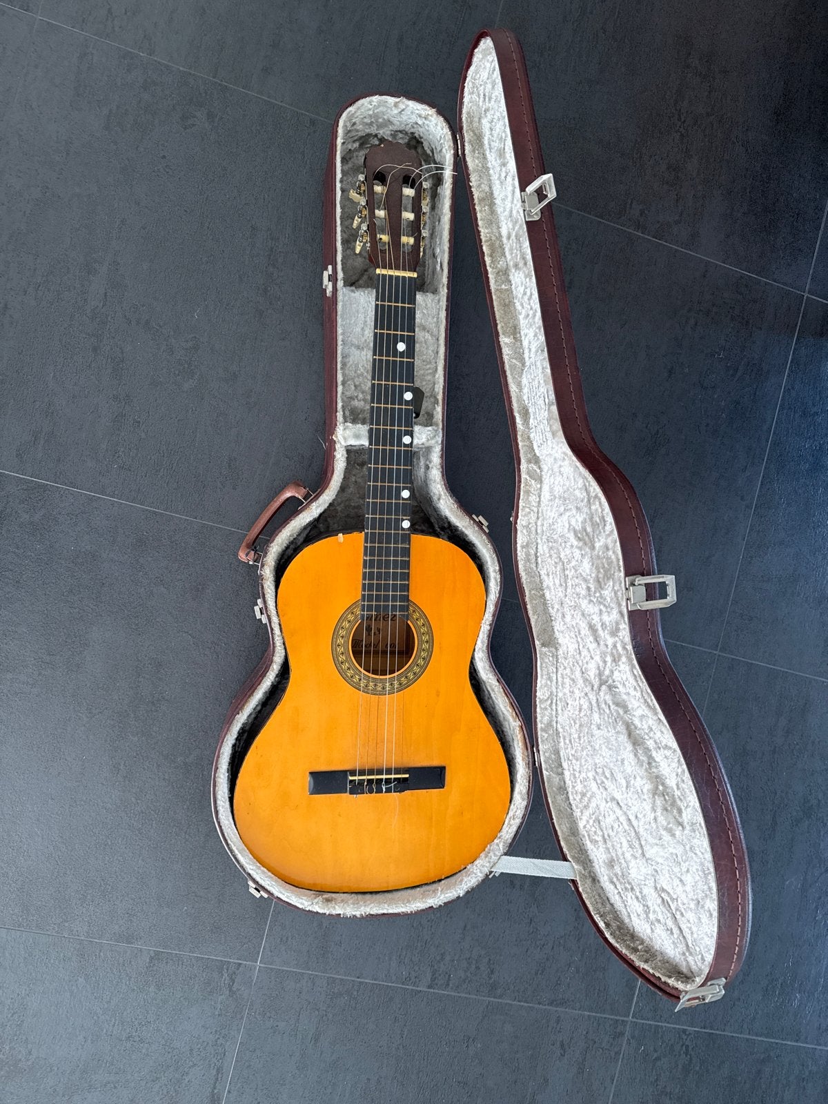 Gomez 001 Klassieke Gitaar met Westone Koffer, Muziek en Instrumenten, Ophalen, Gebruikt, Klassieke of Spaanse gitaar, Met koffer