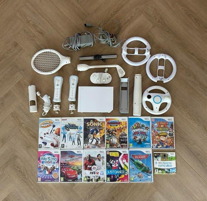 Erg Complete Nintendo Wii Set!, Ophalen of Verzenden, Gebruikt, Met 2 controllers, Met stuurtje