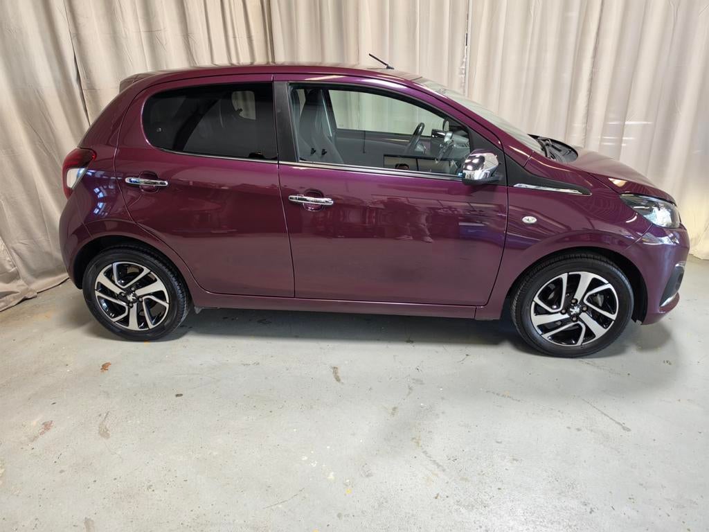 Peugeot 108 Allure met lage km stand 1.0 E-vti 72pk 5D 2019, Voorwielaandrijving, Stof, Zwart, Overige kleuren