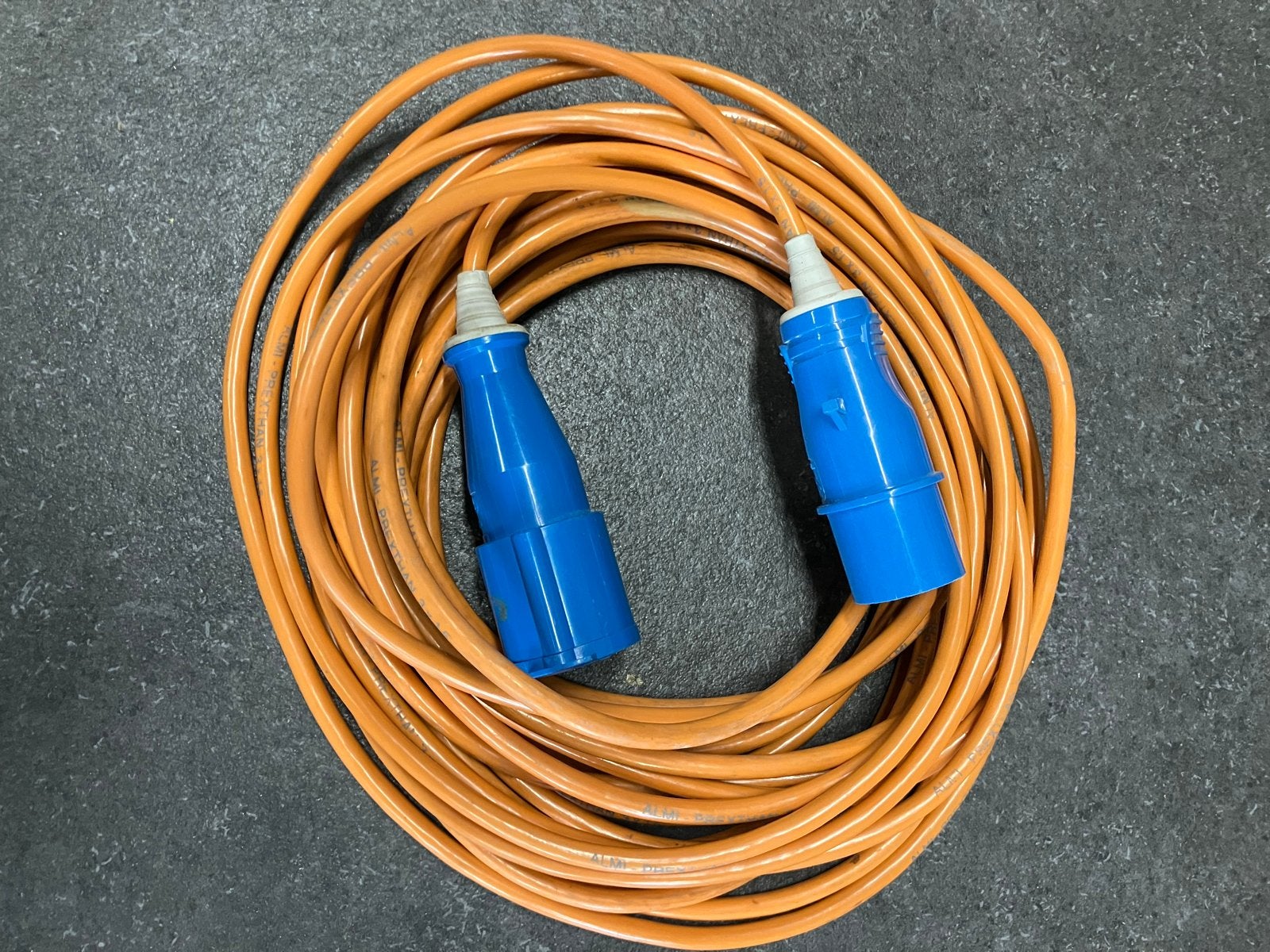 Camping verlengkabel CEE stekkers 3x1.5mm2, Ophalen of Verzenden, Zo goed als nieuw