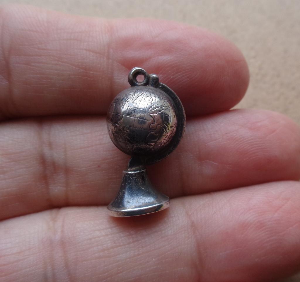 zilveren vintage bedel wereldbol [802], Overige merken, Verzenden, Zo goed als nieuw, 1 bedel