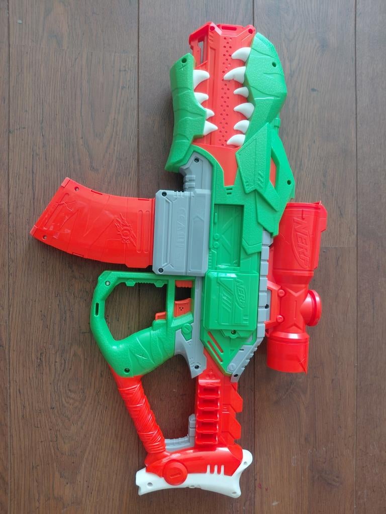 Nerf machine gun. Price negotiable. Nerf blaster. speelgoed, Ophalen of Verzenden, Zo goed als nieuw