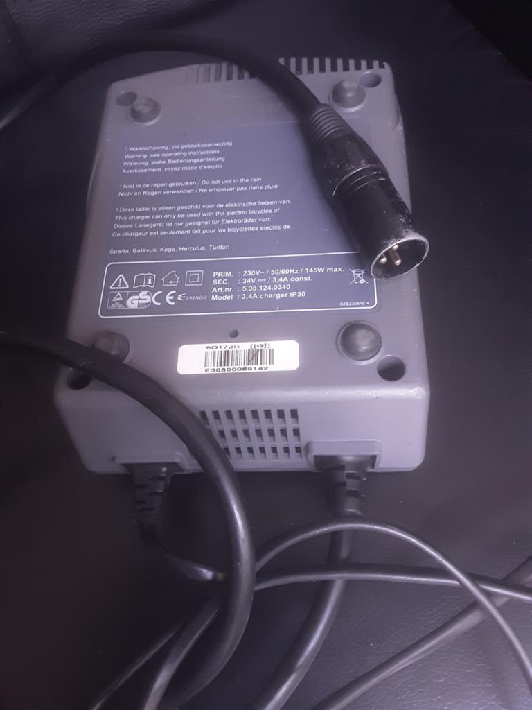 E-bike oplader Sparta, Batavus, Koga, Hercules, Tunturi, Ophalen of Verzenden, Gebruikt