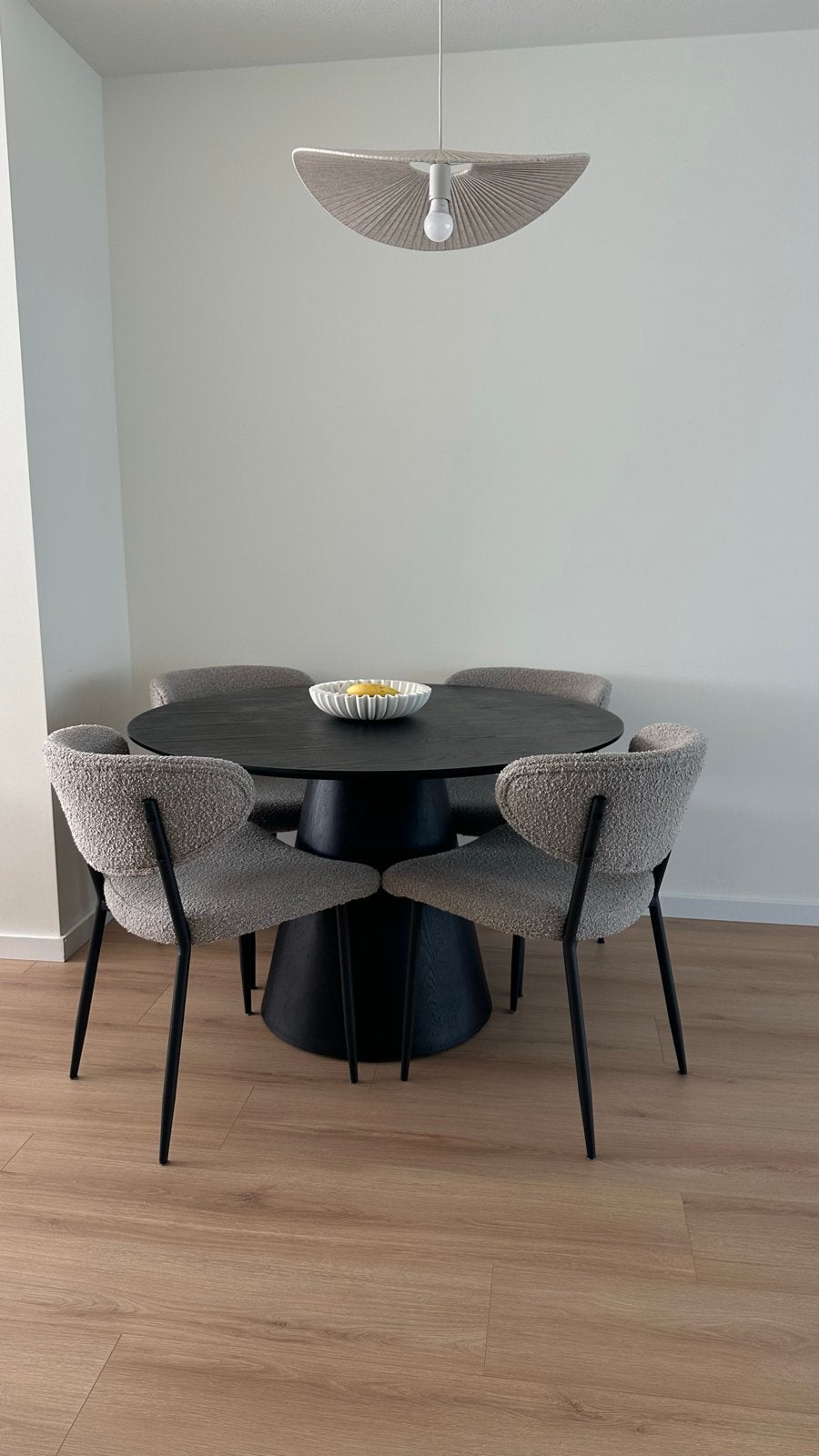 Rond Eettafel zwart en Set van 4  eetkamerstoelen stoelen, Ophalen, 50 tot 100 cm, 100 tot 150 cm, Rond
