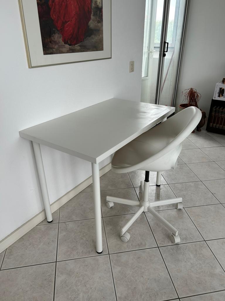 IKEA Bureau / IKEA Desk, Ophalen, Zo goed als nieuw