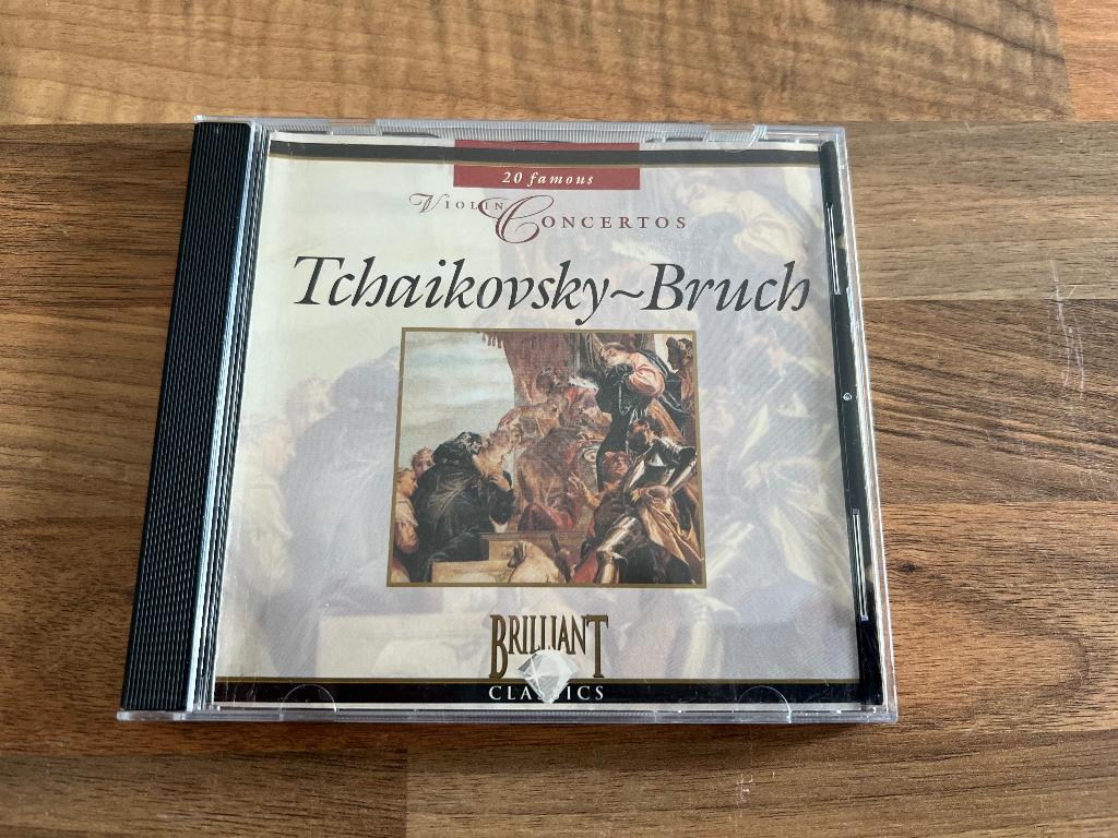 Tchaikovsky & Bruch - violin concertos (Helena Spitkova), Cd's en Dvd's, Ophalen of Verzenden, Romantiek, Zo goed als nieuw, Orkest of Ballet