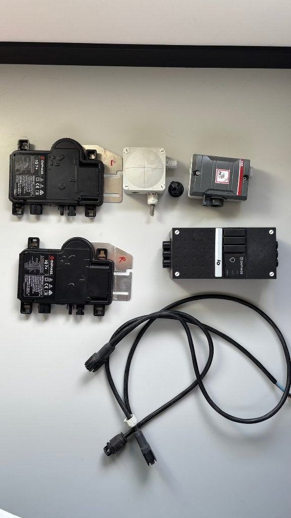 Complete Enphase Zonnepanelen Set – 2x IQ7+ | Gateway, Ophalen, Zo goed als nieuw, Enphase, Overige typen