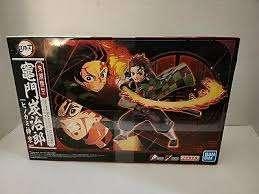 Bandai Demon Slayer Tanjiro Kamado Hinokami, Ophalen of Verzenden, Zo goed als nieuw, 1:50 of kleiner, Figuur of Figuren