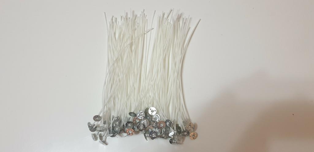 Te koop kaarslont 20cm lang 100 stuks voor slechts 10 euro
v, Ophalen of Verzenden, Nieuw, Overige materialen