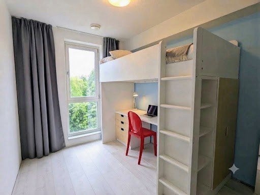 IKEA SMÅSTAD hoogslaper met bureau, kast en lades