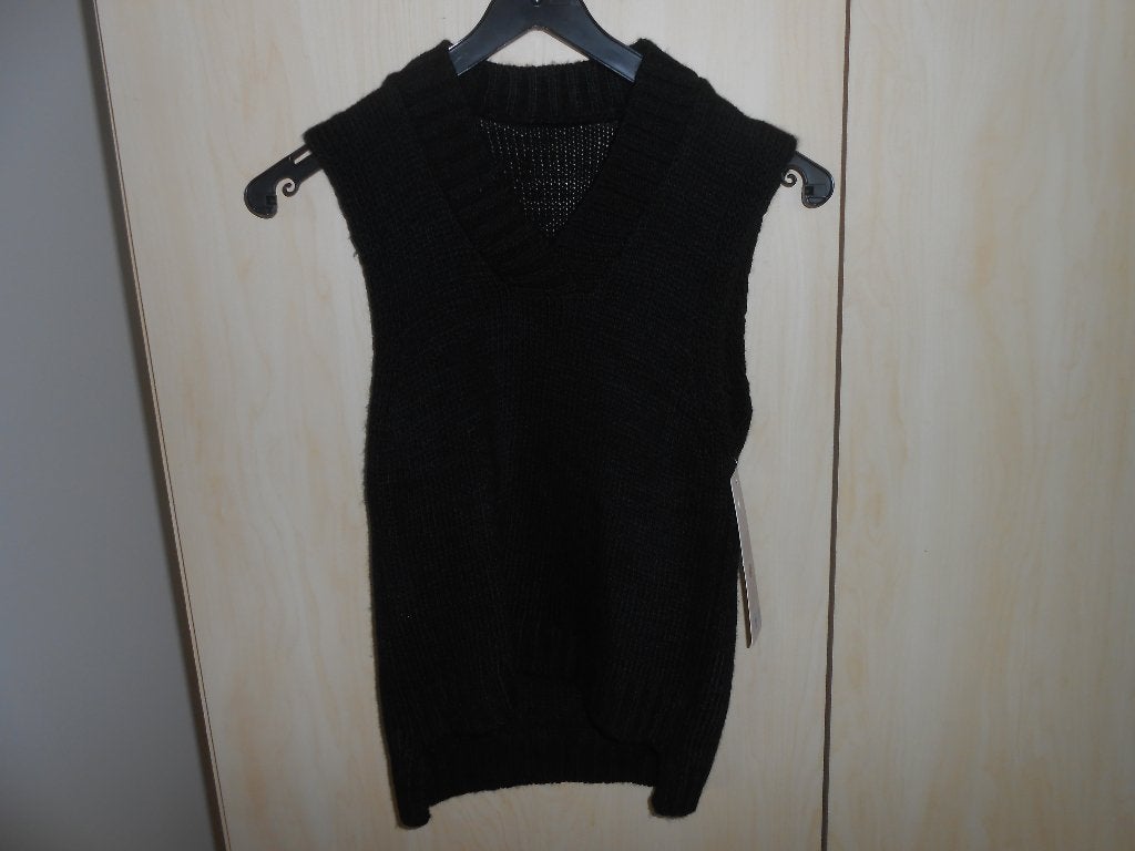 Nieuwe zwarte spencer maat 116 (nu met 70% korting), Meisje, Trui of Vest, Kids Moda, Nieuw
