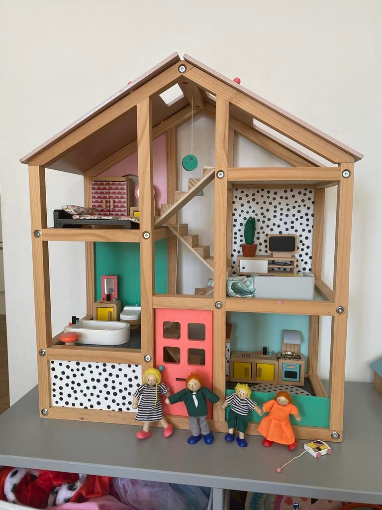 Hema Poppenhuis van hout met meubels en poppen, Kinderen en Baby's, Speelgoed | Poppenhuizen, Ophalen, Gebruikt, Poppenhuis
