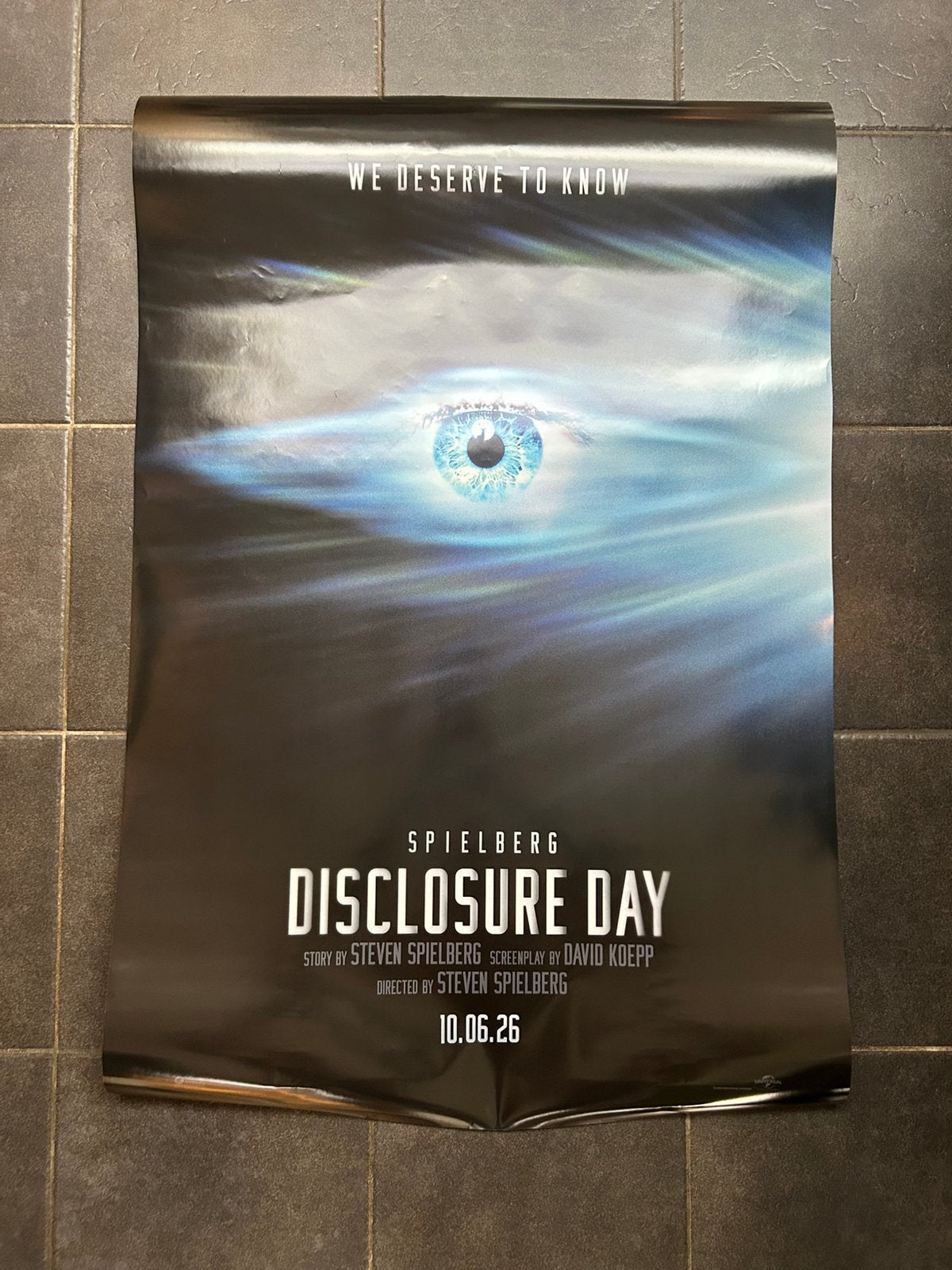 OPHALEN: Bioscoop poster Disclosure Day, Verzamelen, Posters, Ophalen, Nieuw, Deurposter of groter, Film en Tv