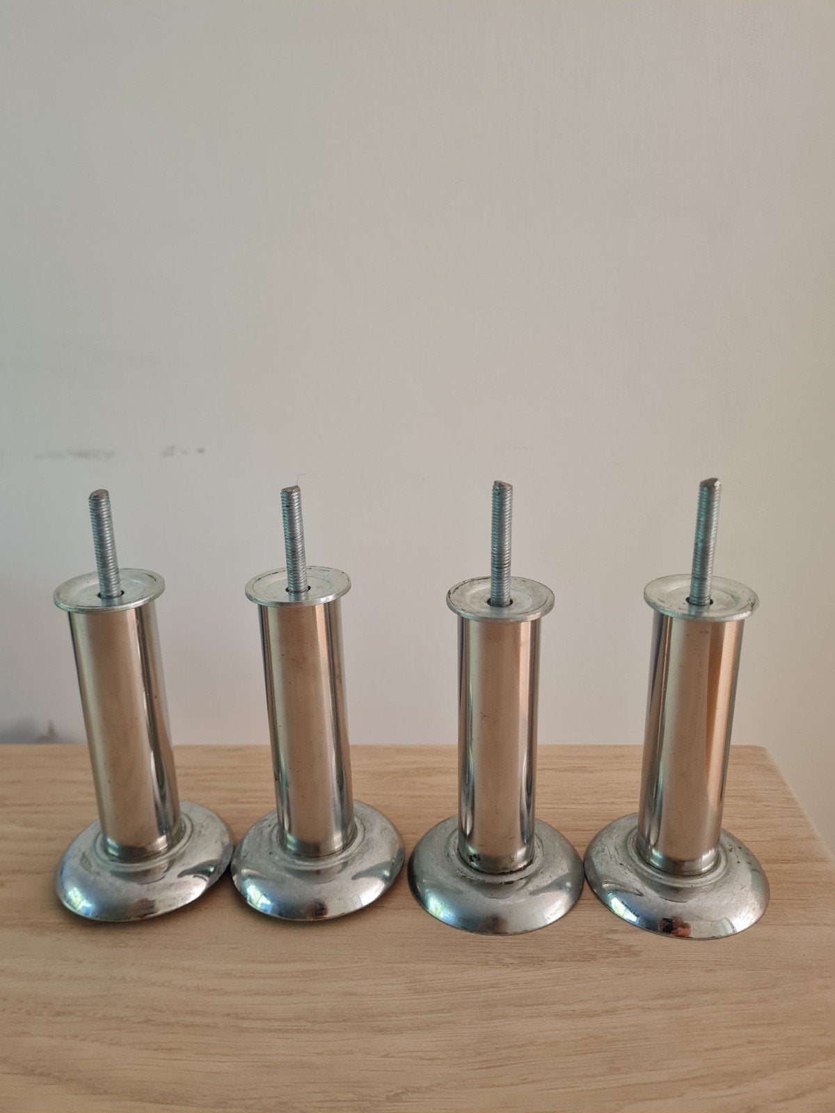 4 RVS meubelpoten, Ophalen, 250 mm of meer
