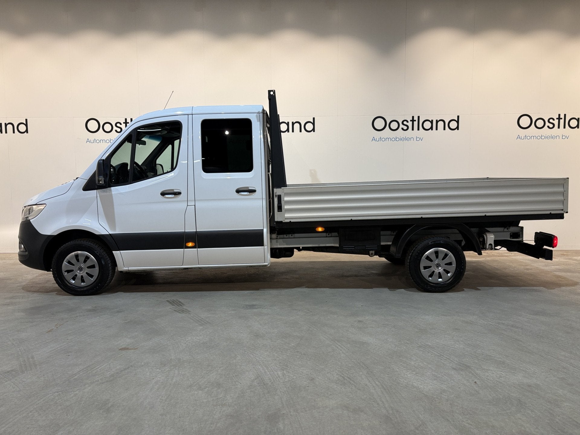 Mercedes-Benz Sprinter 317 CDI L3 Open Laadbak / Trekhaak 3., Gebruikt, 4 cilinders, Met garantie (alle), 7 stoelen