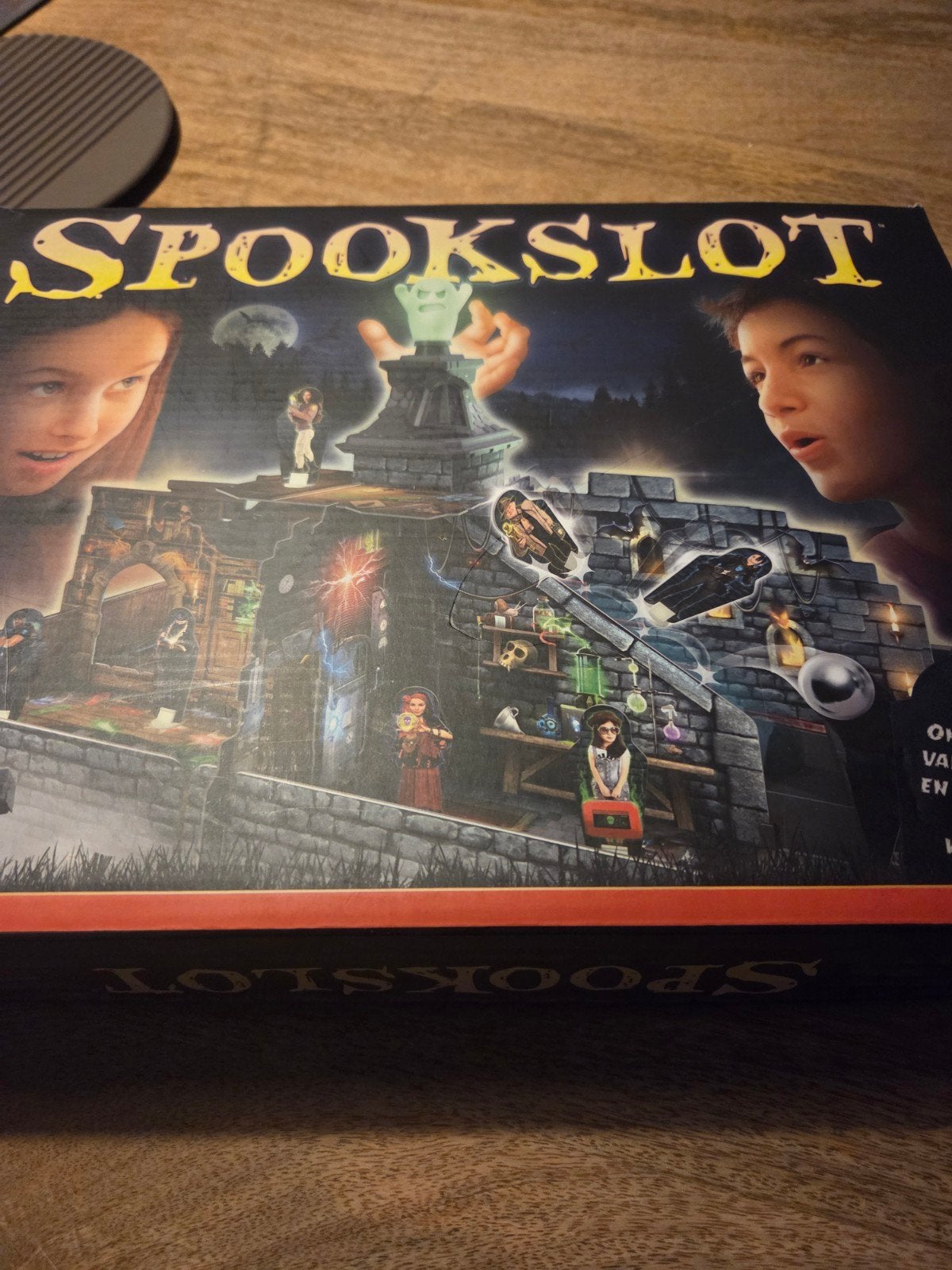 Spookslot Bordspel - Spannend Avontuur voor het Hele Gezin, Een of twee spelers, Ophalen, Zo goed als nieuw