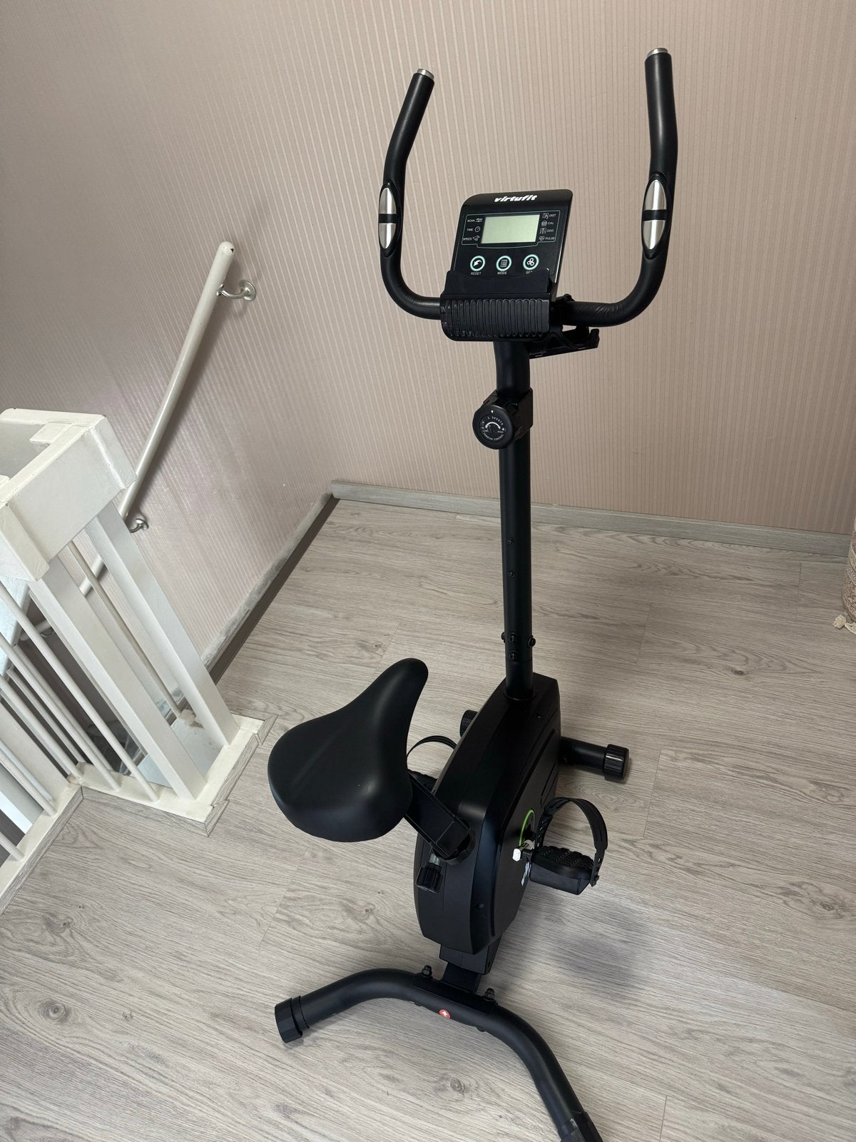 VirtuFit Hometrainer - gebruikt, Ophalen, Gebruikt, Metaal, Benen