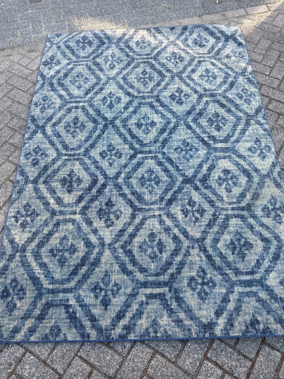 Desso&Ex vloerkleed 240x170 cm - Blauw met patroon, Huis en Inrichting, Stoffering | Tapijten en Kleden, Gebruikt, Blauw, 150 tot 200 cm