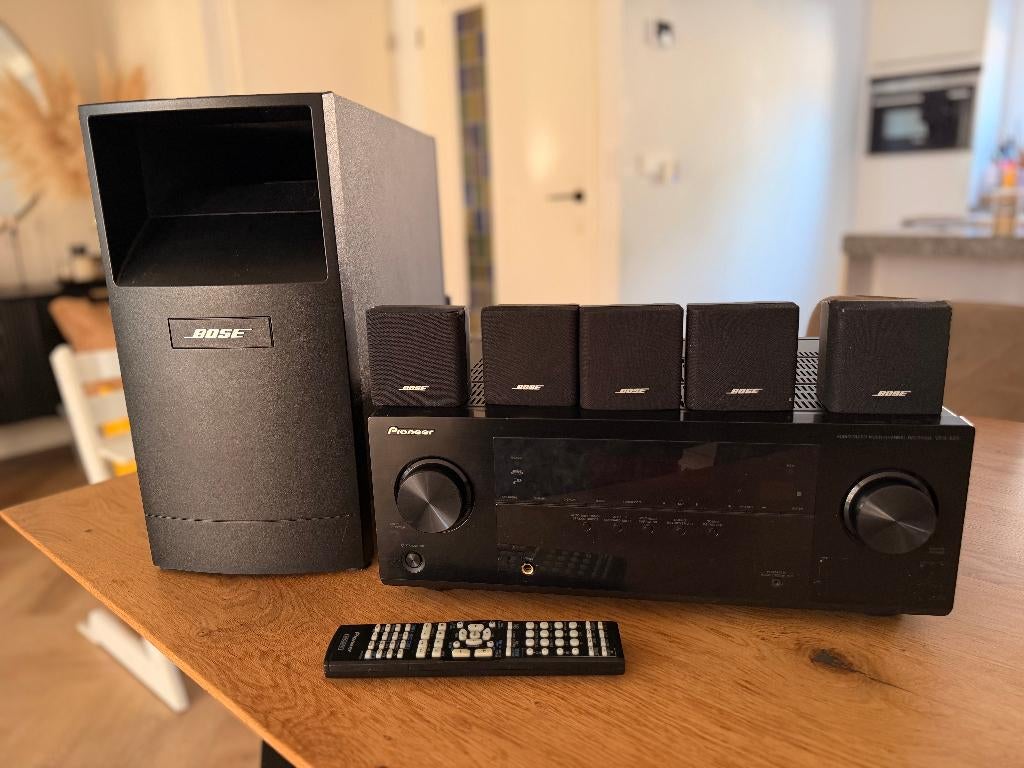 Bose Acoustimass 5.1 + Pioneer receiver surround set, Ophalen, Gebruikt, 70 watt of meer, Pioneer