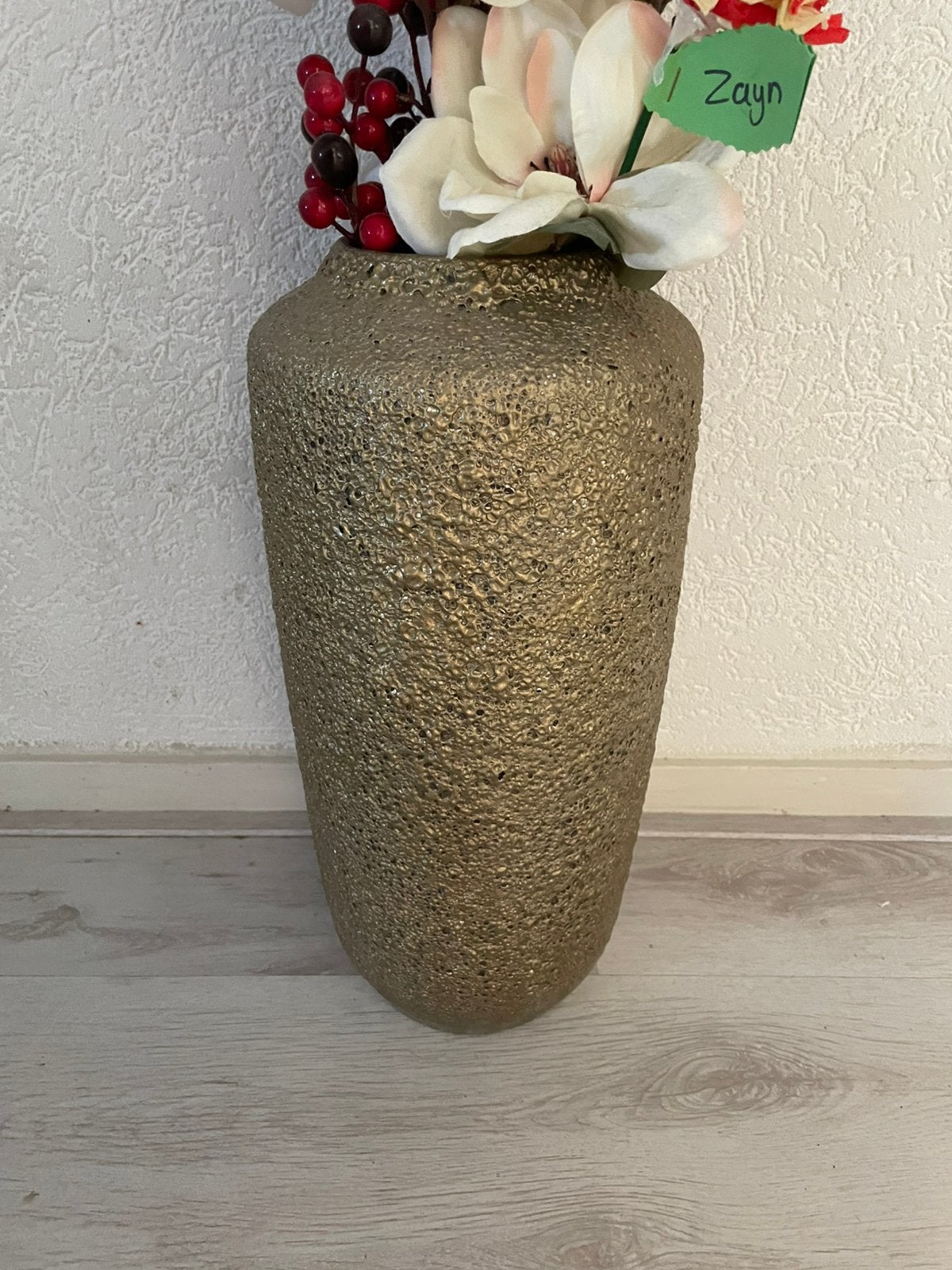 Gouden grote vaas met kunstbloemen, Ophalen, Steen, Gebruikt, Overige kleuren