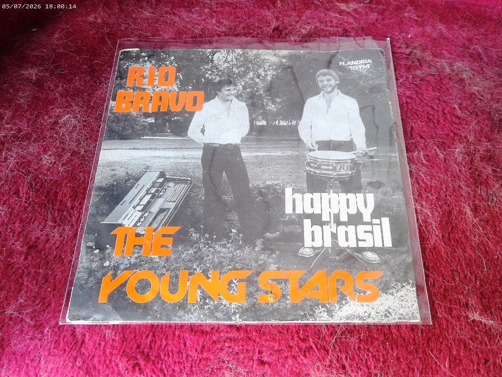 The Young Stars - Rio Bravo / Happy Brasil, Gebruikt, Fotohoes, Overige genres, 7 inch