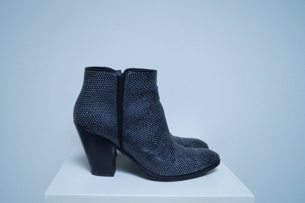 GIUSEPPE ZANOTTI Laarsjes Maat 39, Verzenden, Zwart, Lage of Enkellaarzen, Gedragen