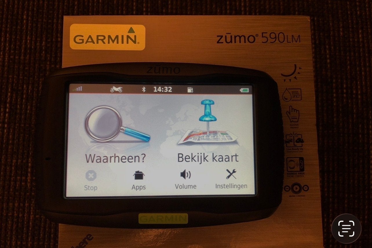 Garmin zumo 590LM met Biker-Pro houder, Ophalen of Verzenden, Gebruikt