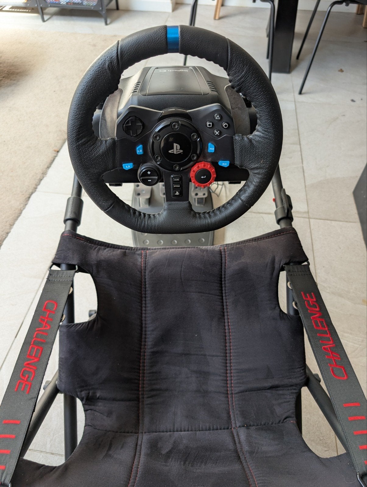 Logitech G29 racestuur met Playseat Challenge, 1 speler, Ophalen, Zo goed als nieuw, Simulatie