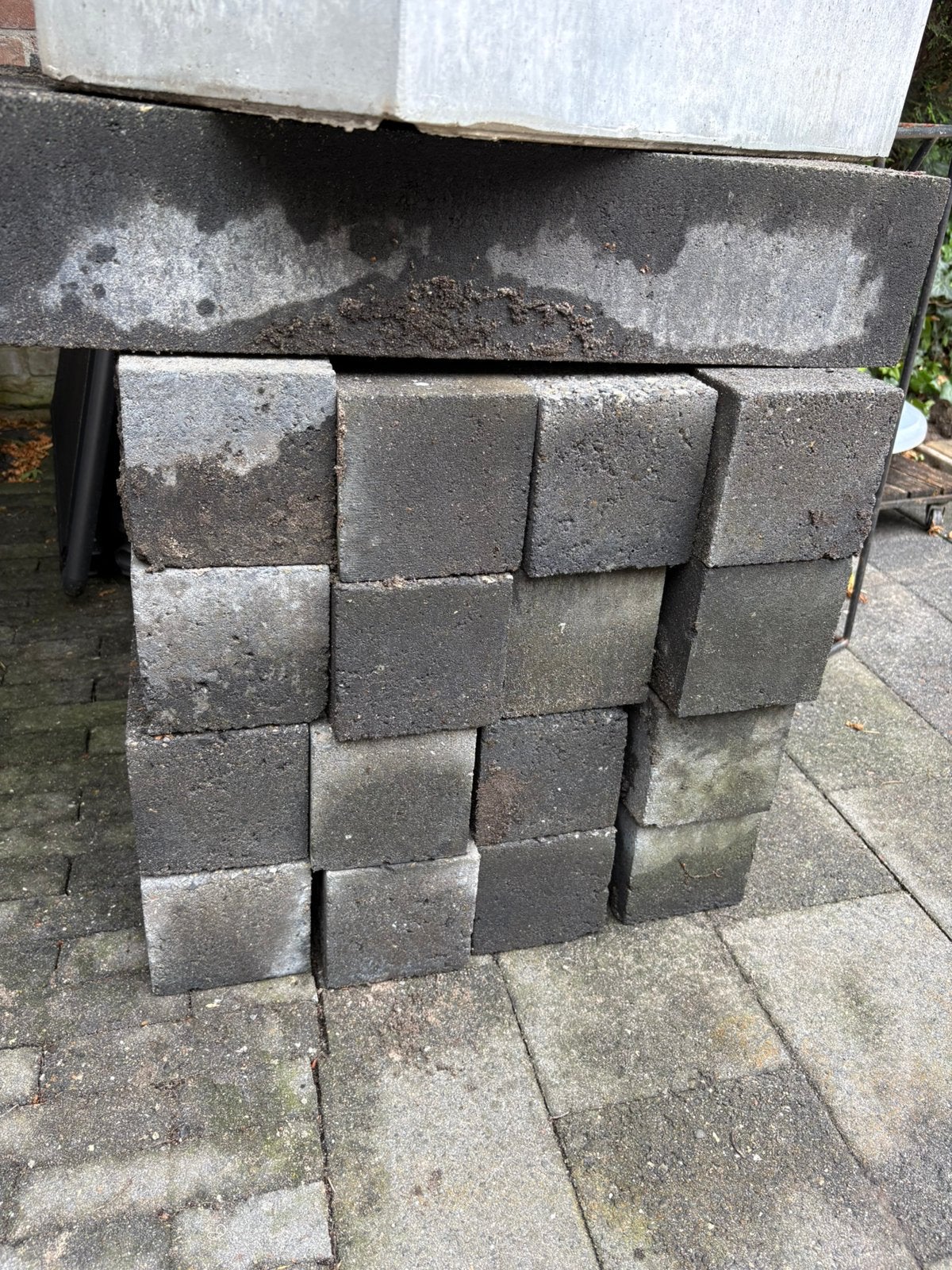 20 stapelblokken 60x12x12, Tuin en Terras, Tegels en Klinkers, Ophalen, Overige typen, Zo goed als nieuw, Minder dan 5 m²
