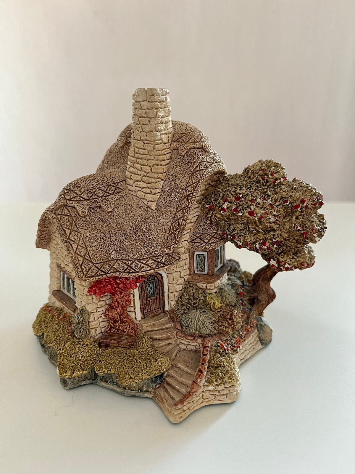 Lilliput Lane Beehive Cottage miniatuur huisje, Ophalen of Verzenden, Zo goed als nieuw, Overige typen