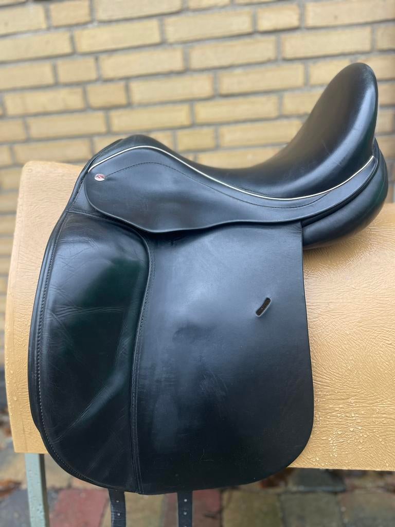 Ninon Schutte Legend17&Bermonde16,5 Gratis passervi aanschaf, Gebruikt, Zeeasterweg, Ophalen of Verzenden, Ck