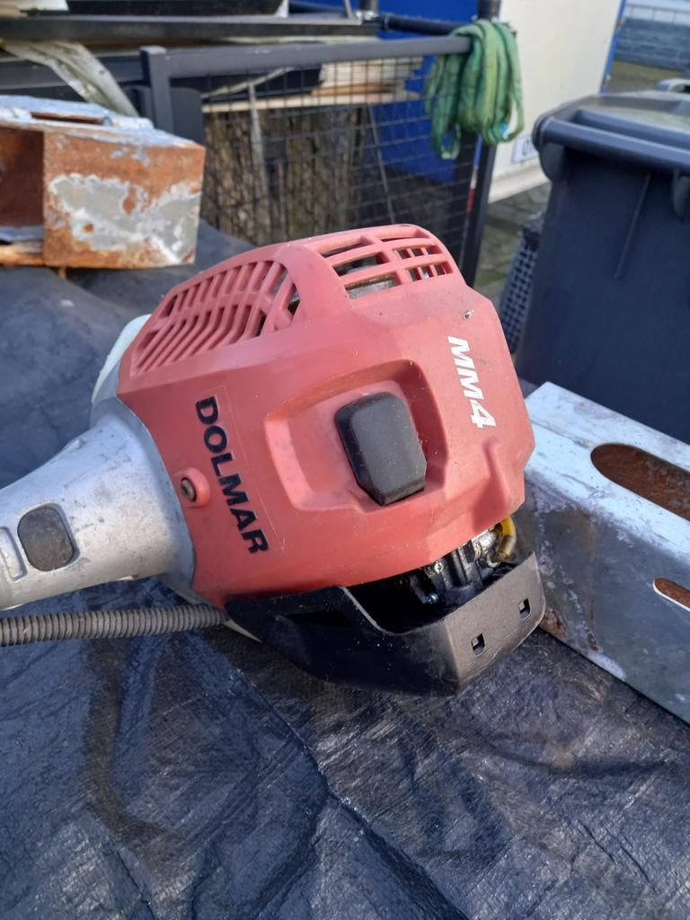 Bosmaaier, Ophalen of Verzenden, Zo goed als nieuw, Benzine, Dolmar 4 taktt