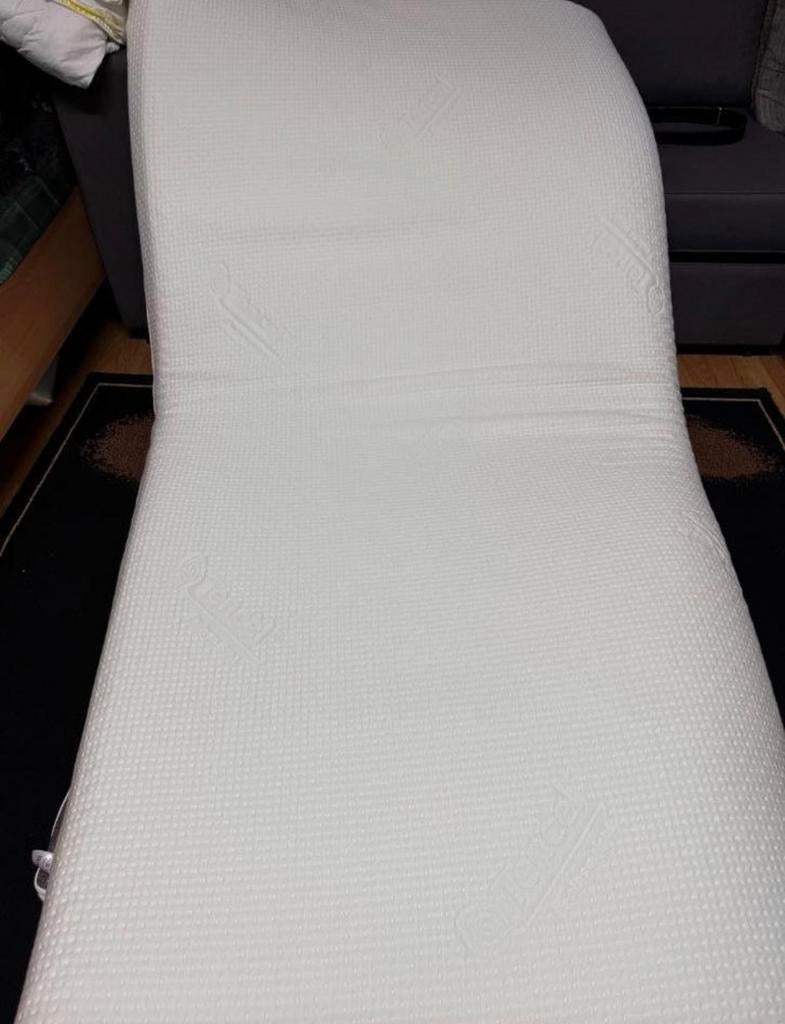 Topper matras 180x210- tweepersoons- hr schuim- nieuw, Tweepersoons, Ophalen of Verzenden, Zo goed als nieuw, Wit